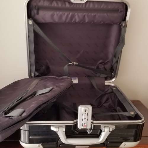 Rimowa 手拉旅行喼/公事包Travel Suitcase/Briefcase