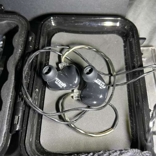 買賣全新及二手Earphones, 影音產品- FitEar EST Universal + 007B 2.5