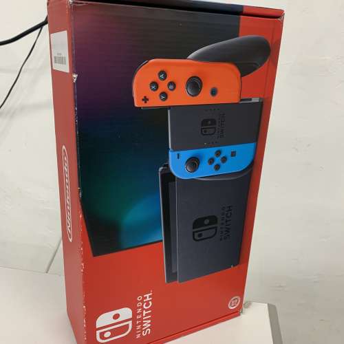 Nintendo Switch 2019 with Neon Blue and Neon Red Joy-Con, 保到2-1-2024