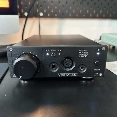 Violectric V222 balanced headphone amp