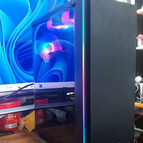 雙CPU 36核72線程，RX 5700XT顯卡，64GB RAM，1TB SSD，4TB HDD Gaming Desktop電腦...