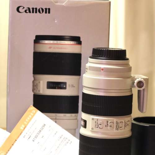 Canon EF 70-200mm F 2.8 II ( 超新 ！）
