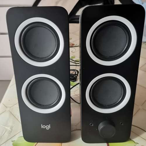 Logitech Z200 喇叭