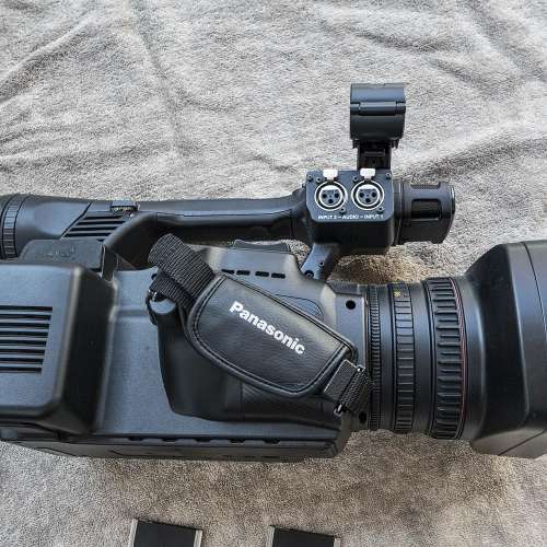 Very good condition Video Camera Panasonic HPX260 MC (HPX250) Full HD + 2 x 64Gb