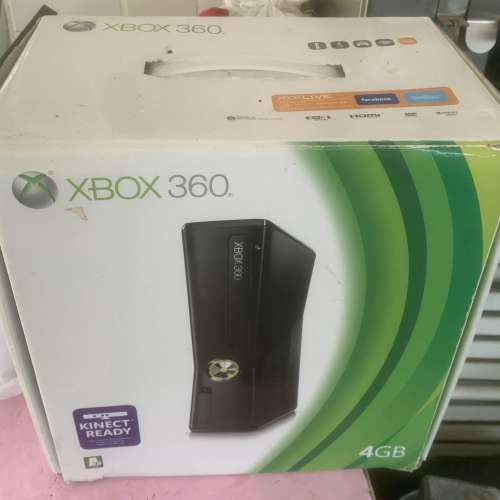 Xbox 360 4gb 主機 連 原裝火牛清屋出售 HK$100.00