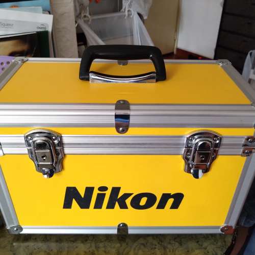 Nikon 原裝鋁箱
