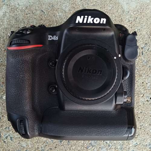 Nikon D4s