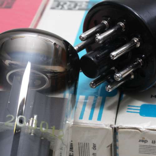 RFT  EL34 真正(NOS)全新舊管1970-80年Germany Muhlhausen制造(連原裝盒及購買單)