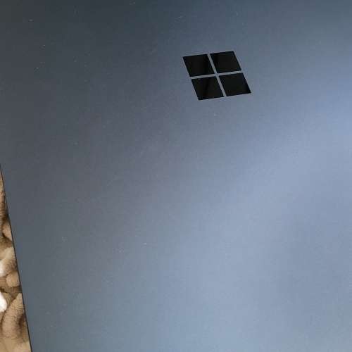 Microsoft surface laptop 13.5&rdquo; i7 8+256Gb