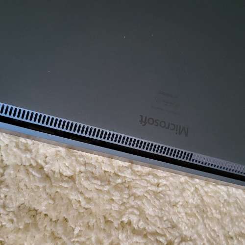 Microsoft surface laptop 13.5&rdquo; i7 8+256Gb