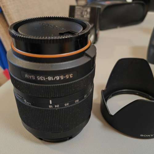 Sony a65, DT 16-50mm, DT 18-135mm, DT 35mm F1. 8, Minolta 75-300, HVL-F42AM 閃...