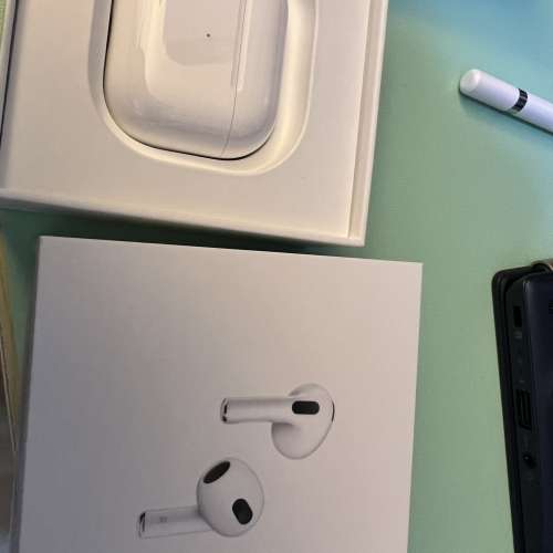 出售AirPods 第三代，已經加Apple care ,保養到2024年7月