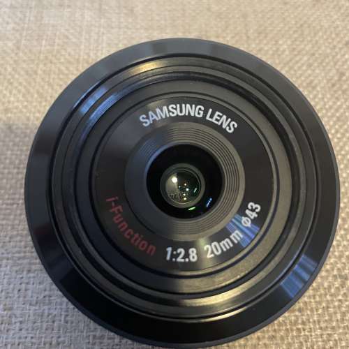 Samsung NX 20mm F2.8