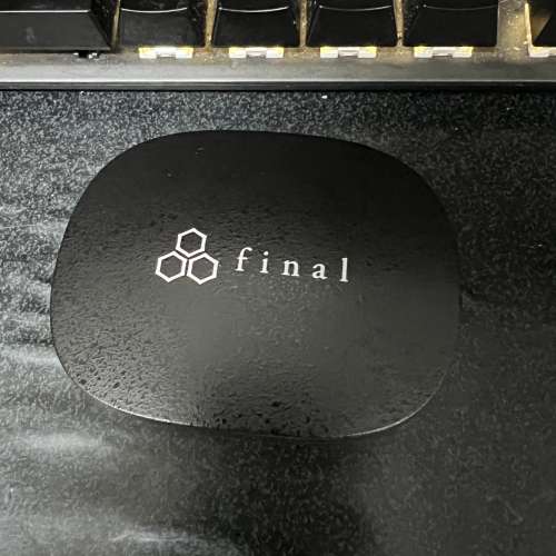 Final ZE8000 9成9新 有單齊配件