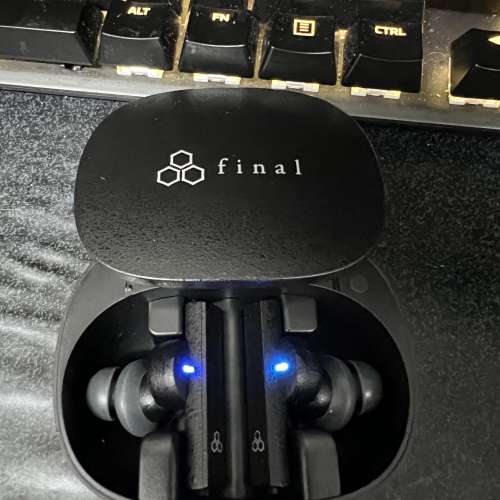 Final ZE8000 9成9新 有單齊配件