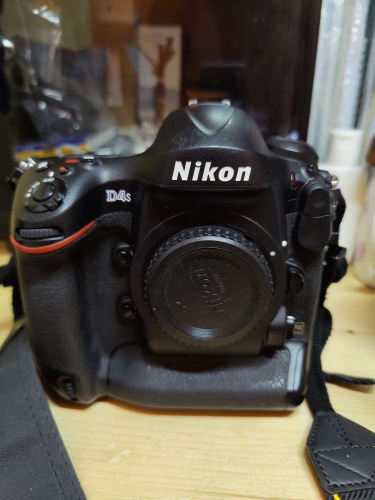 nikon d4s used price