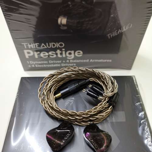Thieaudio Prestige（1 個動圈單元 + 4 個動鐵單元 + 4 個靜電單元）