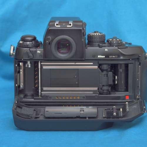 Nikon F4 with MF23 Professional Film SLR Camera with MF23 (whatsapp 聯絡 優先)