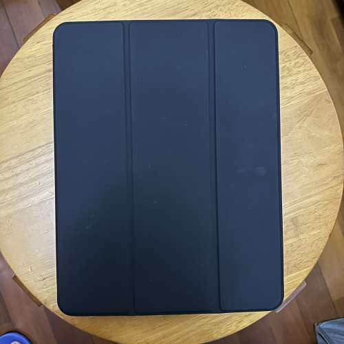 ESR iPad Air 4/5 黑色軟膠保護套 有筆槽 屯門交收