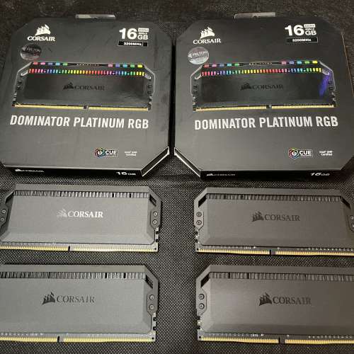Corsair DDR4 Dominator Platinum RGB 3200 C16 8GB x 4 32GB