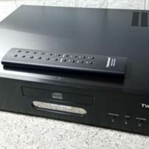 Twinsound Germany CD-200T... 220v... 膽cd機 跟3粒12ax7 跟遙控 平行入～ 正常可...