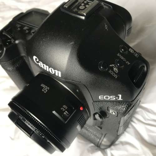 曾經一代機皇 (不喜慎入)。真正業餘用家，3 吋大芒 Canon 1D mark III (1D3)。90% ...
