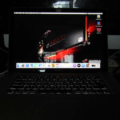 macbook pro 2010 15.4 90%new