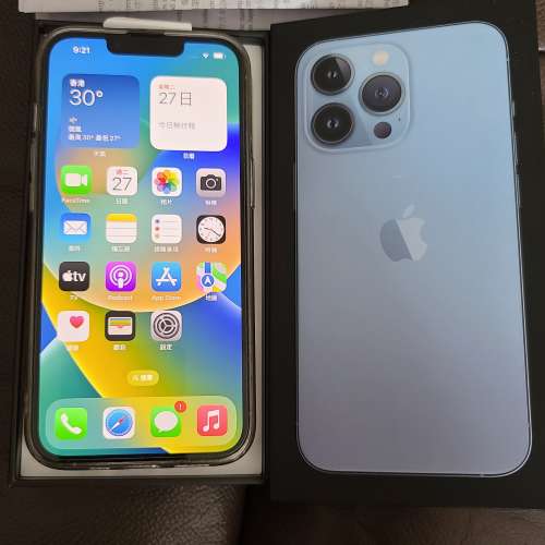 98成新Apple iPhone13pro128GB天峰藍全套有盒，單 ，剛過保養