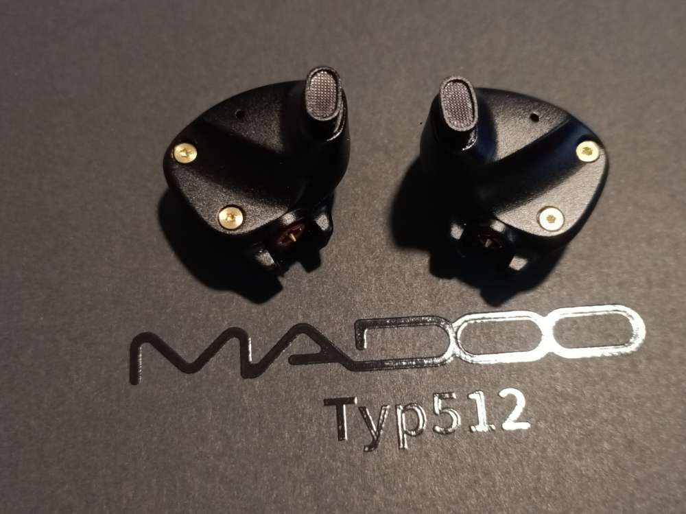 買賣全新及二手Earphones, 影音產品- MADOO Typ512 入耳式耳機