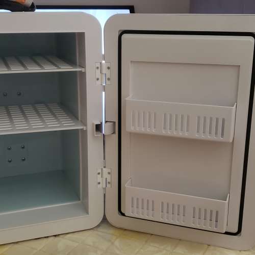 現代品牌HYUNDAI-HD-22L 小型冷暖櫃