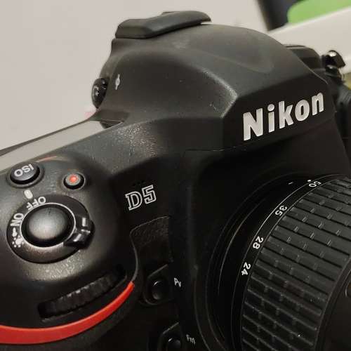 Nikon D5