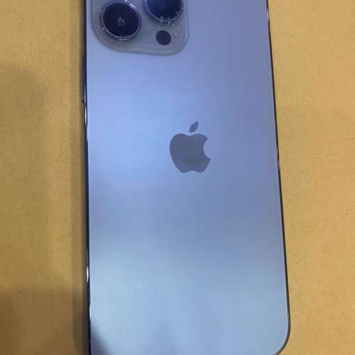 Apple iPhone 13 Pro Max 256G 天峰藍色，6.7寸屏幕，電力供應強，可以使用一日唔使...