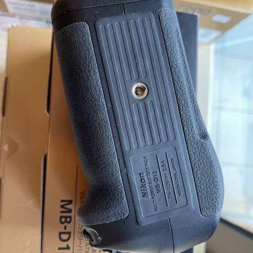 Nikon D800 Body + MB-D12