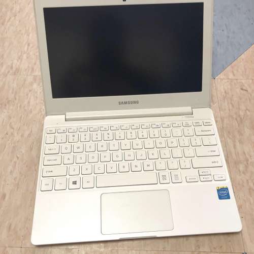 Samsung slim 11.6” 珍珠白面 (4g RAM)(128g SSD) Notebook/Laptop/手提電腦