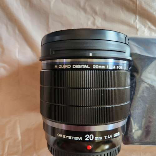 出售 OM SYSTEM 20mm F1.4 98%新( M43 Olympus Panasonic)