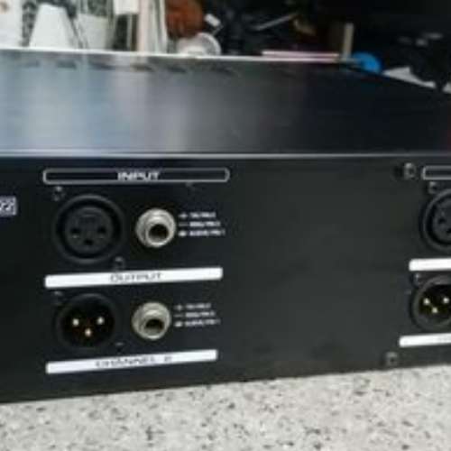 Behringer TUBE ULTRAGAIN T1953 - Microphone/Line Preamplifier