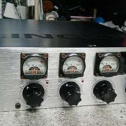Behringer TUBE ULTRAGAIN T1953 - Microphone/Line Preamplifier