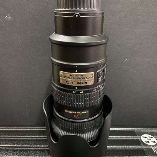 Nikon 70-200mm f/2.8G ED-IF AF-S VR Zoom-Nikkor + 77mm nc filter