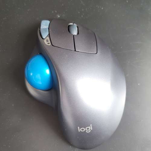 Logitech M570 mouse