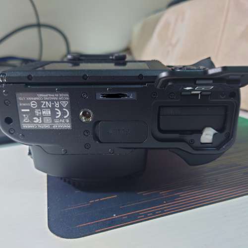 Pentax KP + DA 35mm F2.8 Macro + smc 18-55mm Lens kit