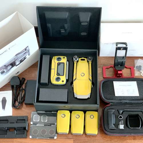 DJI Mavic 2 Pro 跟超多配件