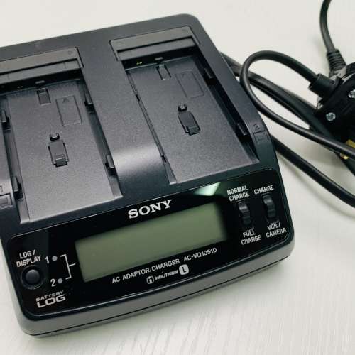 原裝Sony Charger AC-VQ1051D