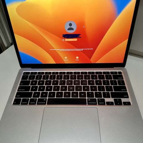 MacBook Air 2020 i7, 16G Ram, 1TB