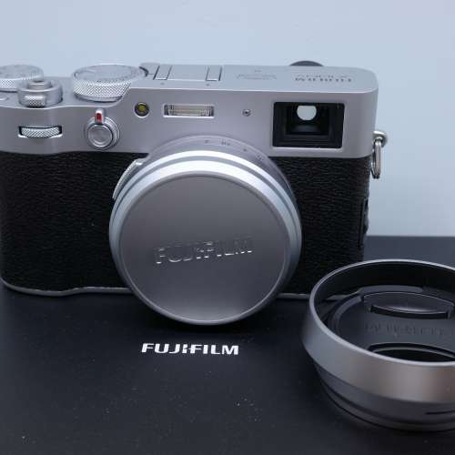Fujifilm X100V Like New
