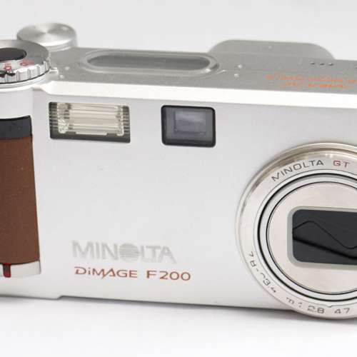 Minolta F200 CCD camera, use AA battery , 1/1.8" CCD