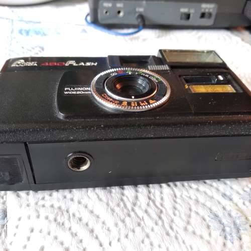 pocket fujica 450 flash(用110菲林)