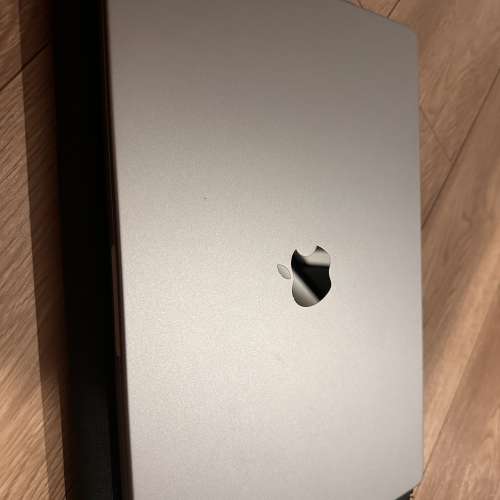 MacBook PRO 16 M1 Max太空灰 32GB RAM 1TB With Apple care+