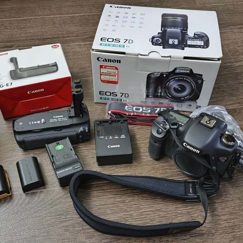 Canon EOS 7D, BG-E7 直倒, EFS 18-135 is, 長期放防潮櫃