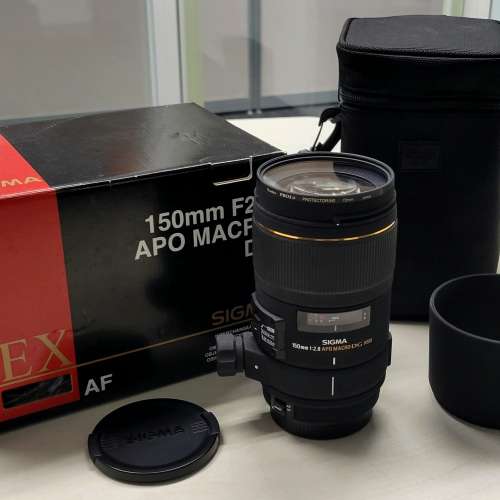 Sigma 150mm F2.8 APO Macro EX lens for Canon EF