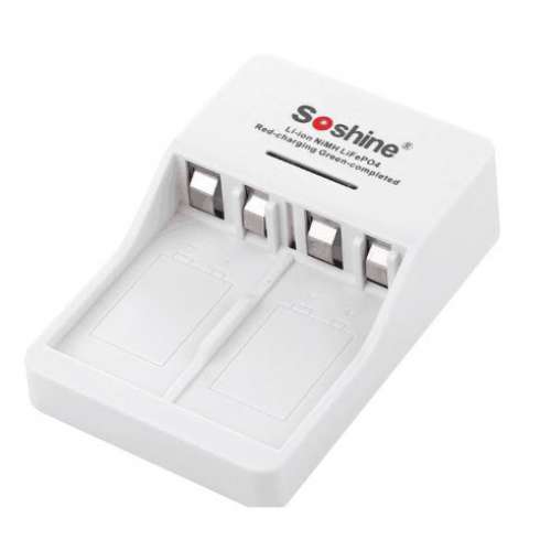 Soshine Li-ion 9V 鋰電池 x4 + Changer x1